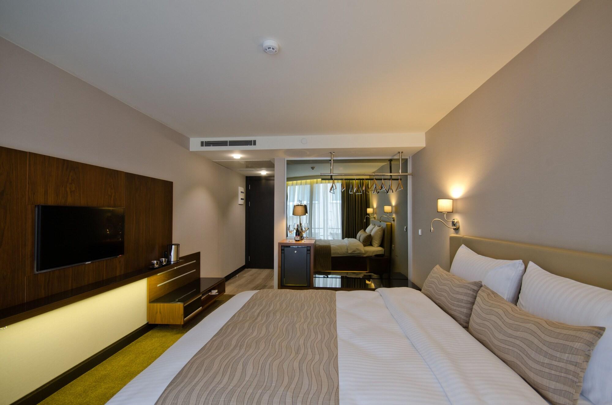 Inncity Hotel Nisantasi Istambul Exterior foto