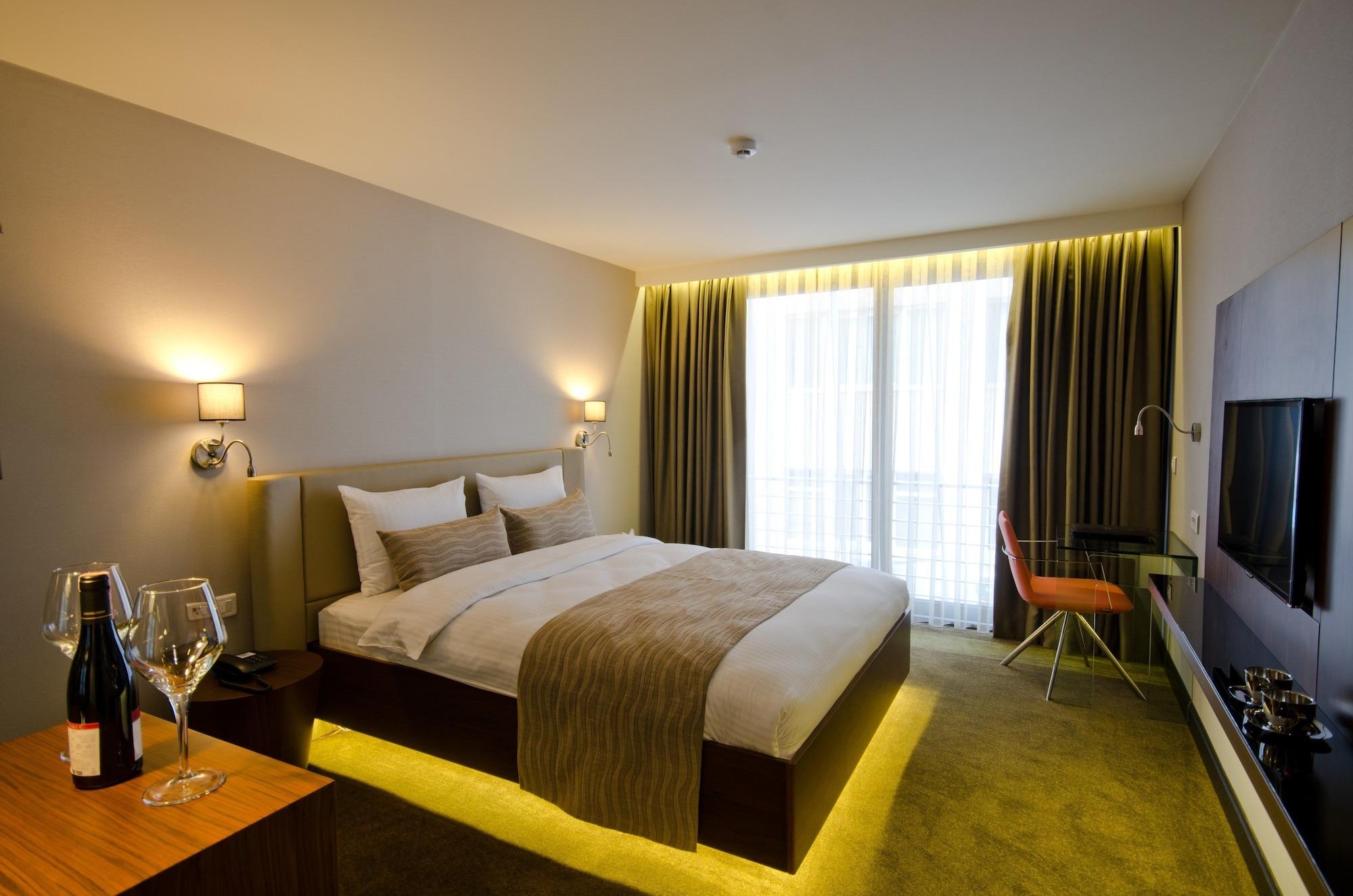 Inncity Hotel Nisantasi Istambul Exterior foto